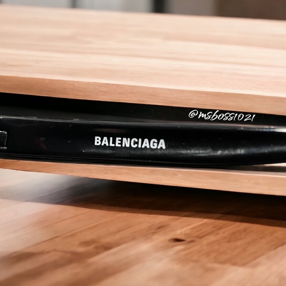 Balenciaga Black W/White Sunglasses + Case BRAND NEW NEVER WORN